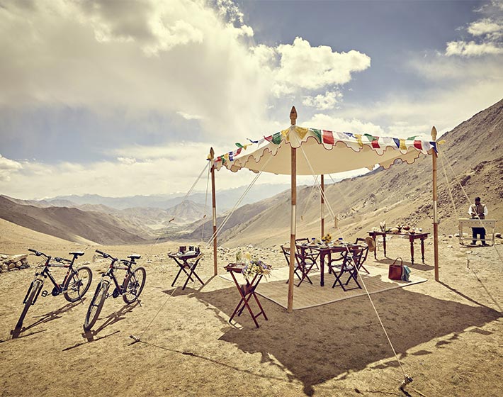 /fileadmin/user_upload/Journeys/Hotels/The_Ultimate_Traveling_Camp_Ladakh/1-jouneys-hotels-traveling-camp-ladakh-picnic-warlia.jpg