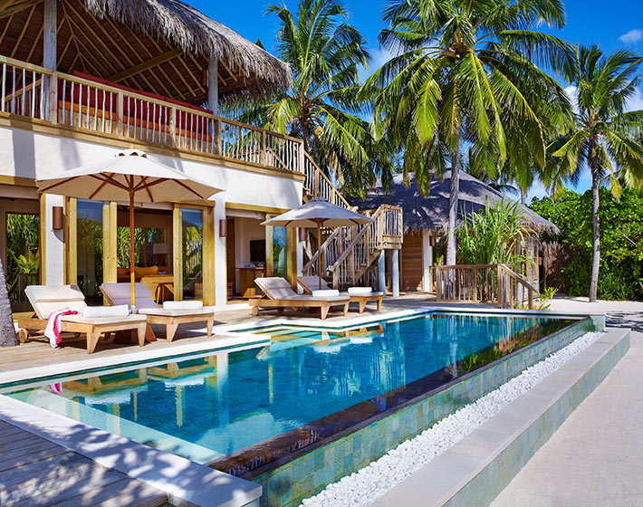 /fileadmin/user_upload/Retreats/Six_Senses_Laamu/9-six-senses-laamu-bedroom-ocean-beach-villa-with-pool-exterior.jpg